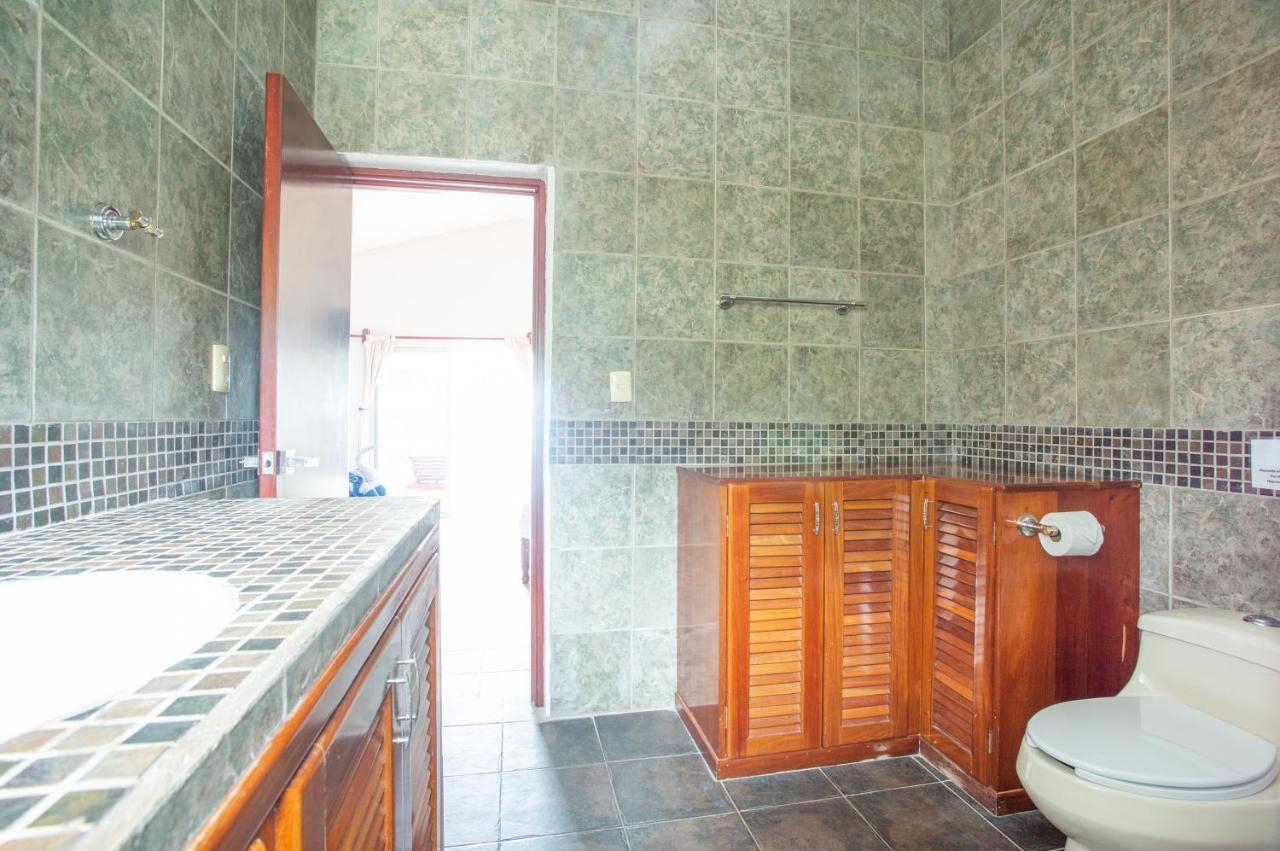 Casa Sol Y Luna Bacalar Bed & Breakfast Dış mekan fotoğraf